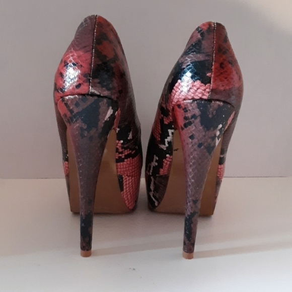 Qupid size 6 heels - Picture 5 of 6